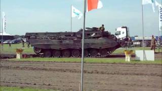 Leopard Recovery Tank quotBuffelquot Tractor Pulling [upl. by Shifra]