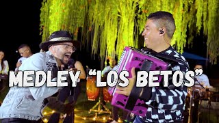 Medley quotLos Betosquot  Julián Mojica amp Poncho Quevedo [upl. by Annoyk476]