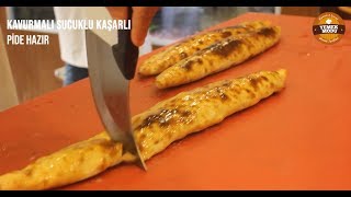 Kavurmalı Sucuklu Kaşarlı Pide Tarifi  Yemek Tarifleri [upl. by Aitetel617]