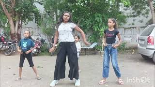 Naach meri rani dance by prinsi with students Morbi Gujarat dance [upl. by Mcdermott]