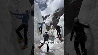 Climbers face sudden avalanche 😳🫣  🎥 BVIRAL  redddlong [upl. by Dinsdale623]