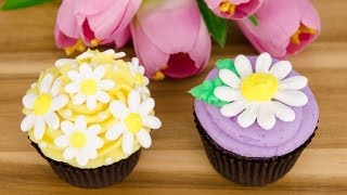 Royal Icing Daisy Cupcakes Spring Cupcakes from Cookies Cupcakes and Cardio [upl. by Stefan157]