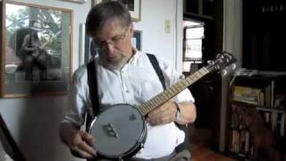 The Coo Coo 5 string banjo uke [upl. by Syned]