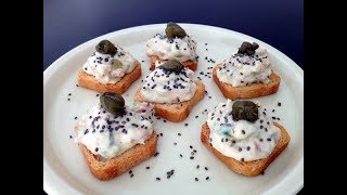 CANAPES CON ATUN [upl. by Ovida]