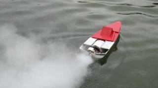 Steam Jet powered experimental boat Model Boat Mayhem [upl. by Prentiss964]