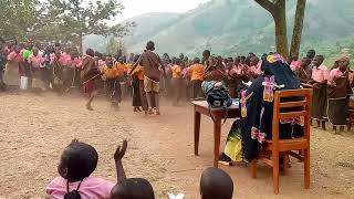 THE BEST KIKIGA LOCAL CULTURAL DANCE from young pupils 🦾 kyogo primary school [upl. by Nivanod308]