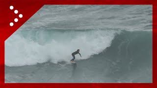 Maltempo in Liguria un surfista sfida le onde a Bogliasco duranta la mareggiata [upl. by Ayotol662]