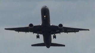 RNZAF Boeing 757200 Display  Waddington Airshow 2012 [upl. by Kcerb]