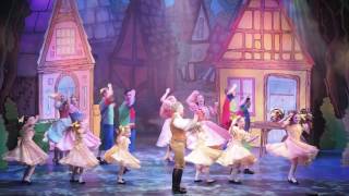 Jack and the Beanstalk  Theatre Royal Windsor 2016 [upl. by Yruam]