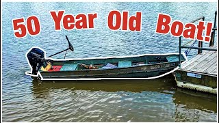 Budget Jon Boat Sun Dolphin American 12 ft With Full Casting Deck [upl. by Oikim841]