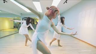 BEAUTIFUL IN WHITE  Westlife  LIPING SIM Choreography [upl. by Ahsinik125]