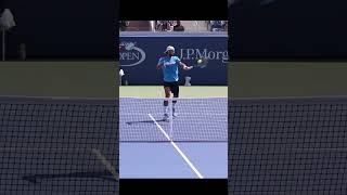 Tennis Volley Split Step Timing López [upl. by Esinaej232]