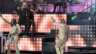 Shining Star Earth Wind amp Fire Live in Holmdel NJ 2024 [upl. by Markland864]