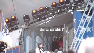 Aretha Franklin Singing Our National Anthem at A Capitol Fourth 2009 [upl. by Anait349]