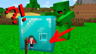 JJ and MIKEY HIDE AND SEEK in MICROBLOCKS in Minecraft  Maizen JJ and Mikey [upl. by Marie]