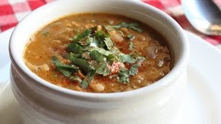 White Bean Chicken Breast Chili  Easy amp Healthy Chicken Chili Recipe [upl. by Oizirbaf]