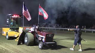 Kevin Moores winning pass with the Lil Red Hooker in Oquawka Illinois Saturday night [upl. by Eilsel345]