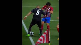 Benzema skills 😍 footbalplayer [upl. by Notsur]