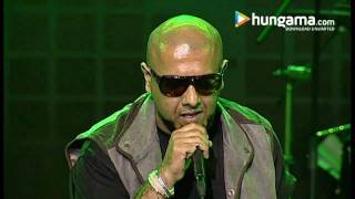 Aas Paas Khuda  Vishal amp Shekhar Live Digital Concert  09022011 HD [upl. by Lecroy145]