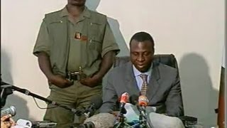 Côte dIvoire  Robert Gueï se proclame président [upl. by Abdu696]