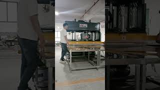 Compressed mattress packaging machine factory mattress mattressinabox furniture [upl. by Baxter]