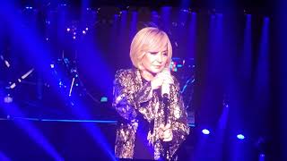 Kavir  Googoosh Live in Concert Toronto 2023 اجرای با قدرت کویر گوگوش در کنسرت زنده [upl. by Carthy285]