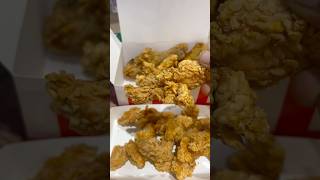 Chicken kfc kfc kfcchicken kfcfriedchicken ytshorts viral food [upl. by Merat]