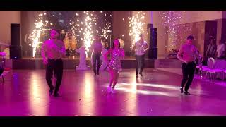 BACHATA PARA QUINCEAÑERAS PERRONAS FELIZ AÑO 2021 EN EL MEJOR SalonJardinCharey👏 mis chambelanes [upl. by Aiveneg]