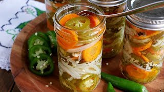 Escabeche  Chiles en Vinagre Pickled Jalapeños [upl. by Leafar]