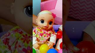 Ooups Baby Annabelle a fait mal à Baby Alive par hasard 👶 annabelle alive babyalive shorts [upl. by Kunkle]