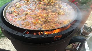 PAELLA à la VIANDE cuite au FEU de BOIS facile et rapide [upl. by Crockett]