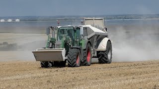 Fendt 724 amp Bunning Lowlander Spreading Chalk [upl. by Ashlen372]