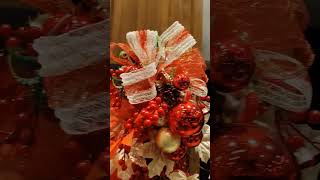 CHRISTMAS DECORATION WITH BERRIES ARTIFICIAL LEAVES AND SINAMAY ROBBON [upl. by Giesser]