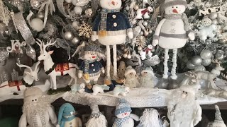 Snowy Winter Decor Christmas tree 🎄 ☃️❄️ [upl. by Eirhtug]