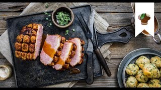 Schweinekrustenbraten selber machen I Bayerischer Klassiker mit Semmelknödel und Biersauce  EDEKA [upl. by Nohsid]