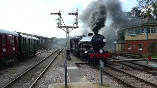 Beachy Head arriving at Horsted Keynes [upl. by Nnayd]