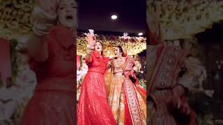 Kanwal Aftab Dance On Sehar Hayat Mehndi Shadi seharhayat viral mehndi dance shadi [upl. by Noired663]