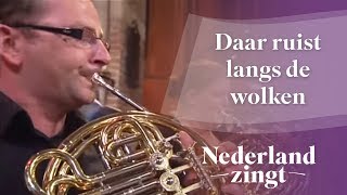 Nederland Zingt Daar ruist langs de wolken [upl. by Edylc]