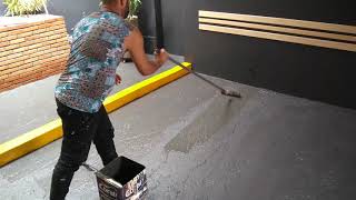 Pintando piso de concreto com tinta primer a base de solvente [upl. by Woolley]