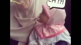 Video Lucu  Anak Kecil Ngambek Garagara di PHP Ibunya [upl. by Steen]