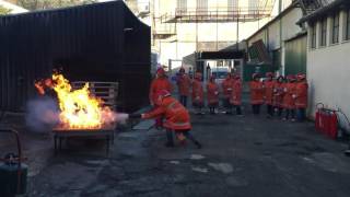 Prova pratica corso antincendio 11022016 [upl. by Cirdnek]