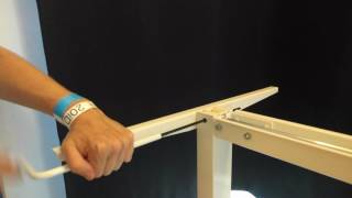 IKEA Skarstad – standing desk noisy when raisinglowering [upl. by Ellinej]