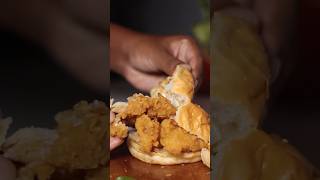 මේ අර රු 350 කියන burger එක නේද මේ  🤔  burger srilanka asmr food [upl. by Eejan]