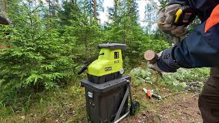 Ryobi RSH3045U 3000W shredder in action [upl. by Cob]