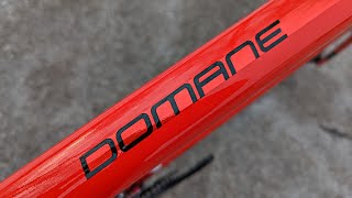 2022 Trek Domane AL 2 Disc Feature Review amp Weight [upl. by Nyluqcaj]