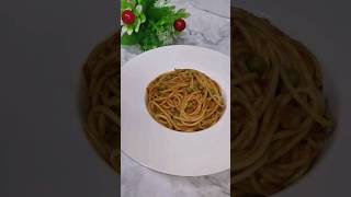 A NIGERIAN JOLLOF SPAGHETTI  HOW TO MAKE A SIMPLE JOLLOF SPAGHETTI spagetti jollofspagetti [upl. by Julietta]