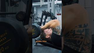 Dev Triceps için Lying Triceps Extention Önemli Bir Harekettir [upl. by Carie]