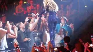 Beyonce Fan in Nashville Gets the Holy Ghost Irreplaceable ORIGINAL VIDEO [upl. by Niliram]