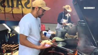 VIDEO Josh Hernandez with Lockeford Sausage Co prepares smoked Dakota bratwurst at Manteca Stree [upl. by Elene]