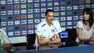 VIDEO Bonucci Mi prendo sempe cura di Mario [upl. by Lekcar]